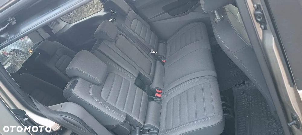 Ford Tourneo Connect 1.5 EcoBlue Titanium - 24