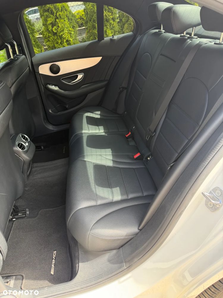 Mercedes-Benz Klasa C 200 4-Matic 7G-TRONIC - 10