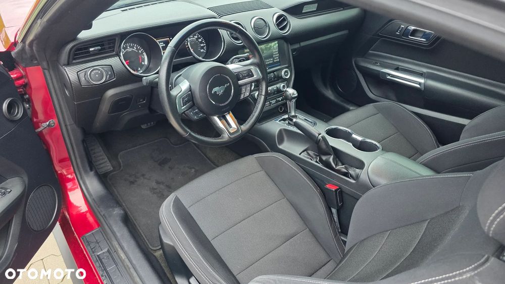 Ford Mustang 3.7 V6 Premium - 24