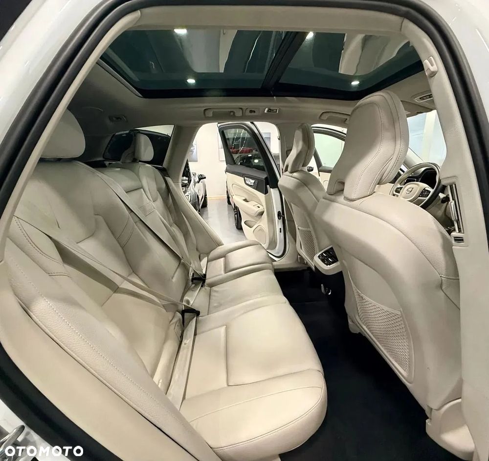 Volvo XC 60 T5 GPF AWD Inscription - 23