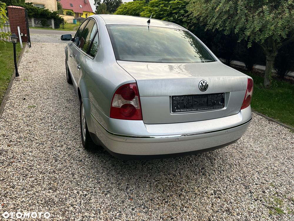 Volkswagen Passat Variant - 4