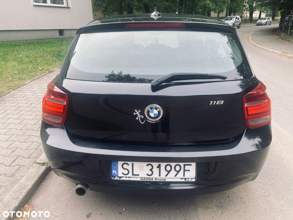 BMW Seria 1 118i - 6