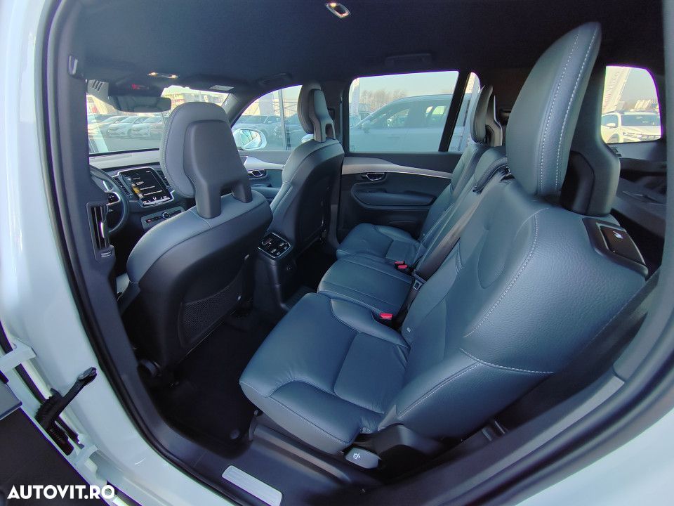 Volvo XC 90 T8 AWD Twin Engine Geartronic Momentum - 18