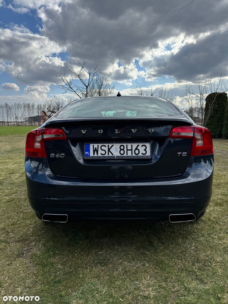 Volvo S60 T5 Geartronic - 8