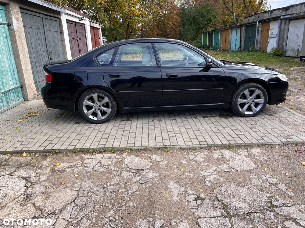 Subaru Legacy 2.0D RA 000 - 3