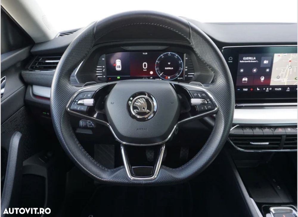 Skoda Octavia 2.0 TDI DSG Style - 13