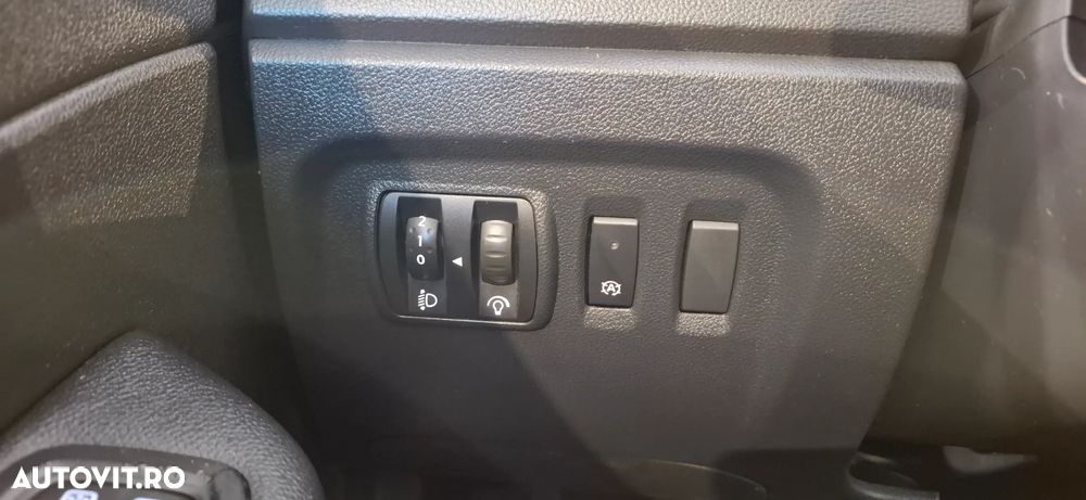 Renault Captur MHEV 140 Techno - 26