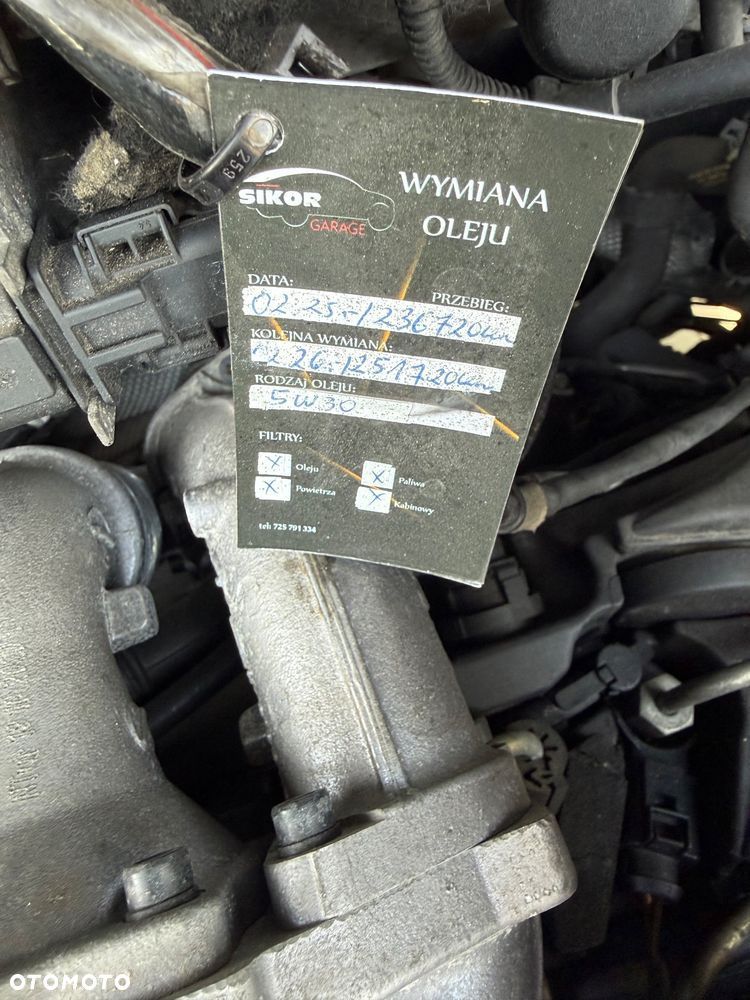 Volkswagen Multivan - 24