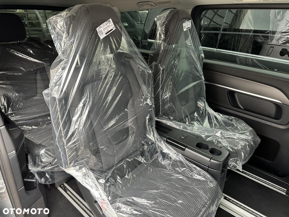 Mercedes-Benz Klasa V - 18