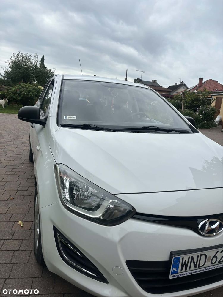 Hyundai i20 1.1 CRDi Style - 10