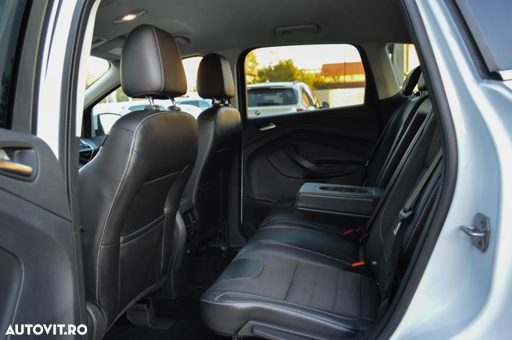 Ford Kuga 2.0 TDCi 2WD Titanium - 26