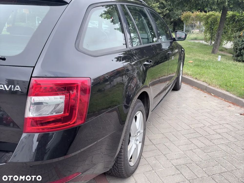 Skoda Octavia 1.6 TDI Ambition - 4