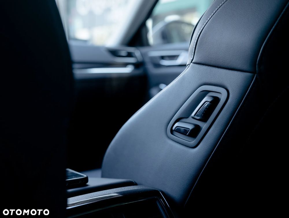 Skoda Superb 2.0 TSI 4x4 L&K DSG - 27