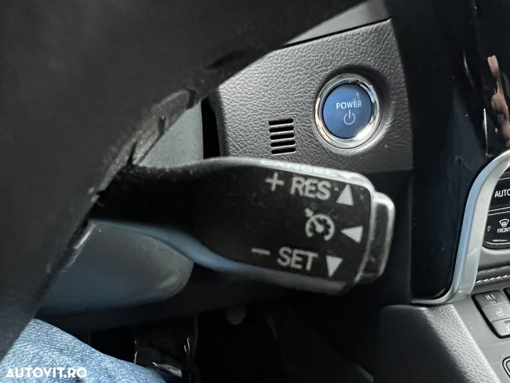 Toyota Auris 1.8 L VVT-i Sol+ - 14