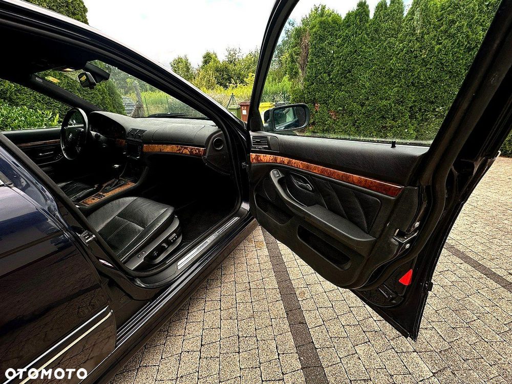 BMW Seria 5 - 10