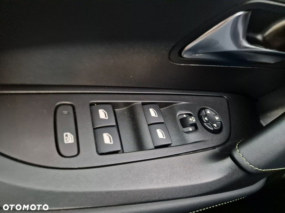 Peugeot 2008 1.5 BlueHDi GT S&S EAT8 - 38