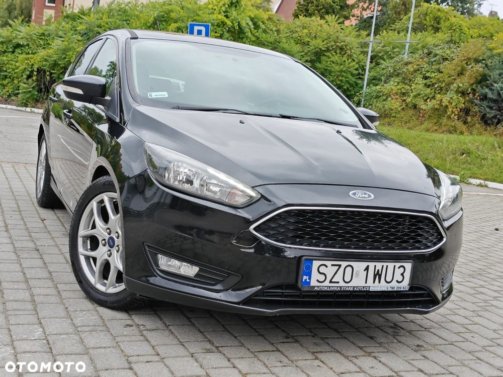 Ford Focus 2.0 16V Ghia - 30