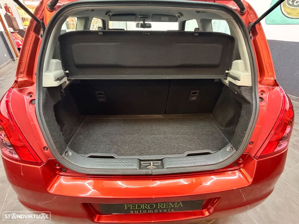 Suzuki Swift 1.3 DDiS GLX - 38