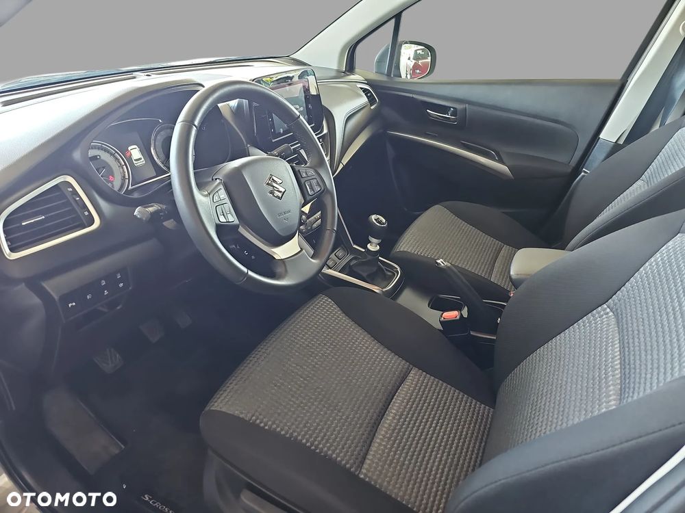 Suzuki SX4 S-Cross - 12