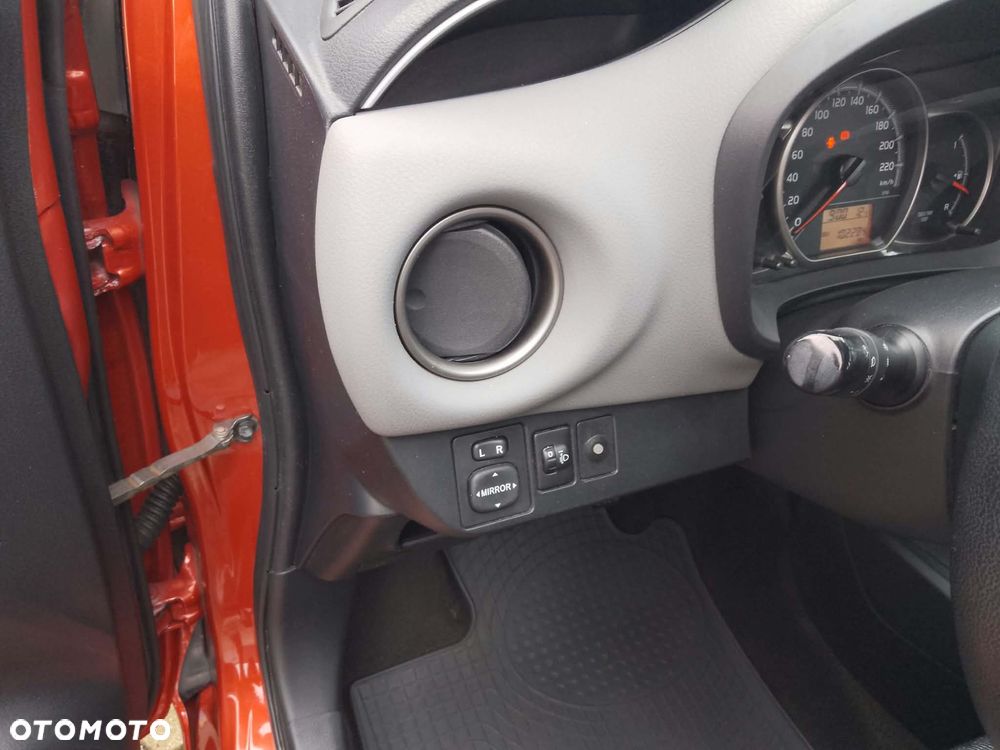 Toyota Yaris - 14