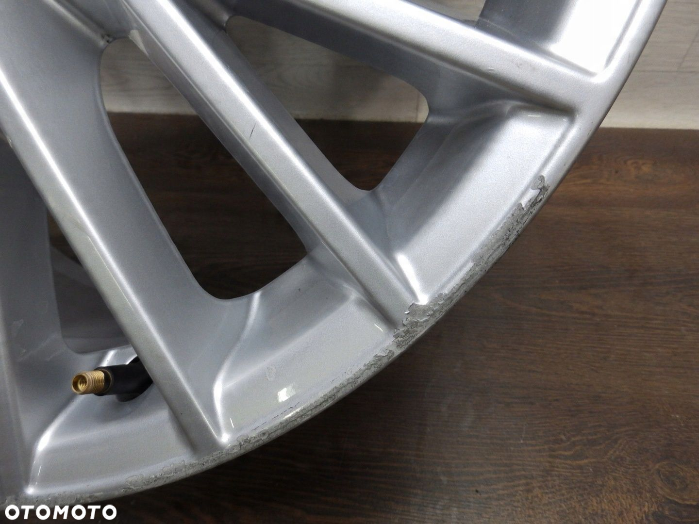 Felga Audi TT 8S0 E8.5Jx18H2 Et50 5x112 8S0 601025 D - 5