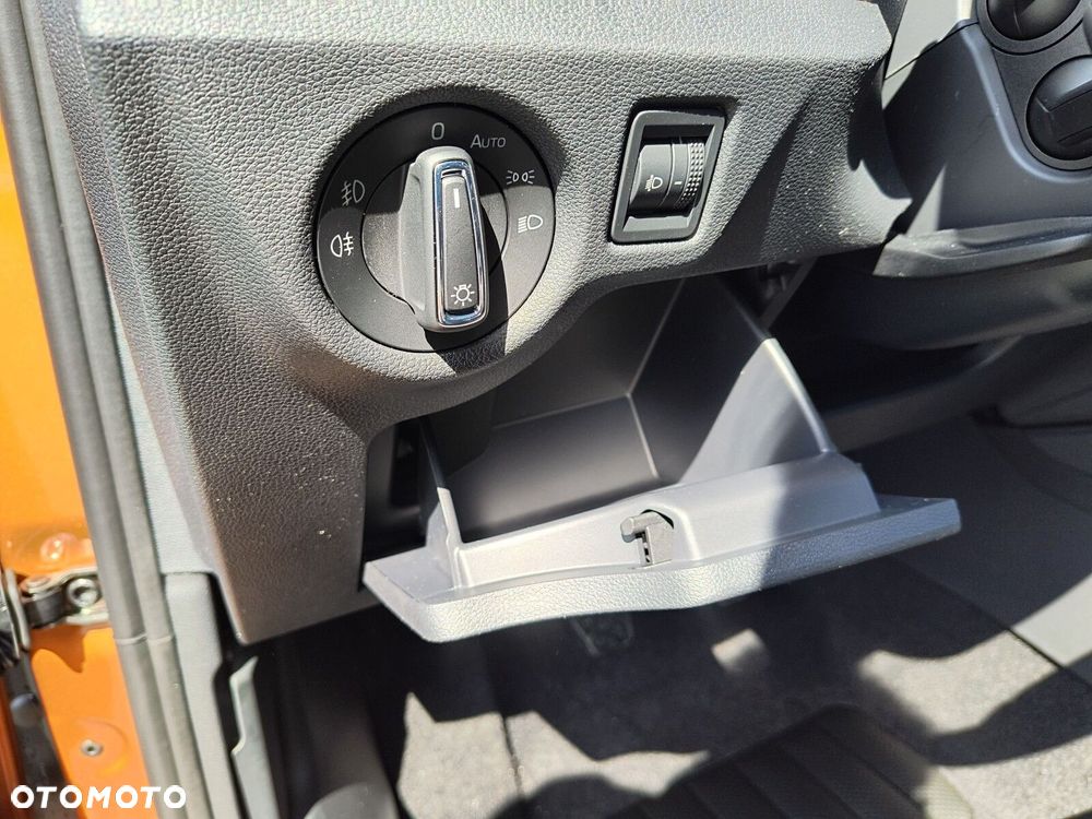 Skoda Kamiq 1.0 TSI Drive - 25