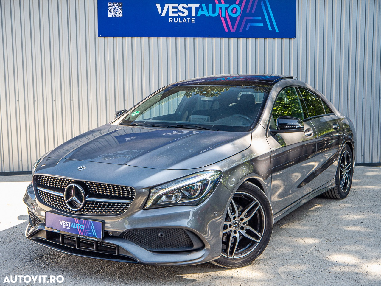 Mercedes-Benz CLA 180 7G-DCT AMG Line - 2