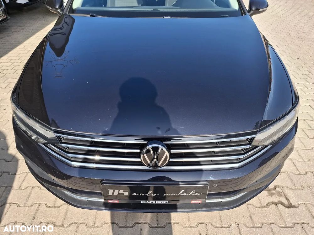 Volkswagen Passat 2.0 TDI DSG Comfortline - 25