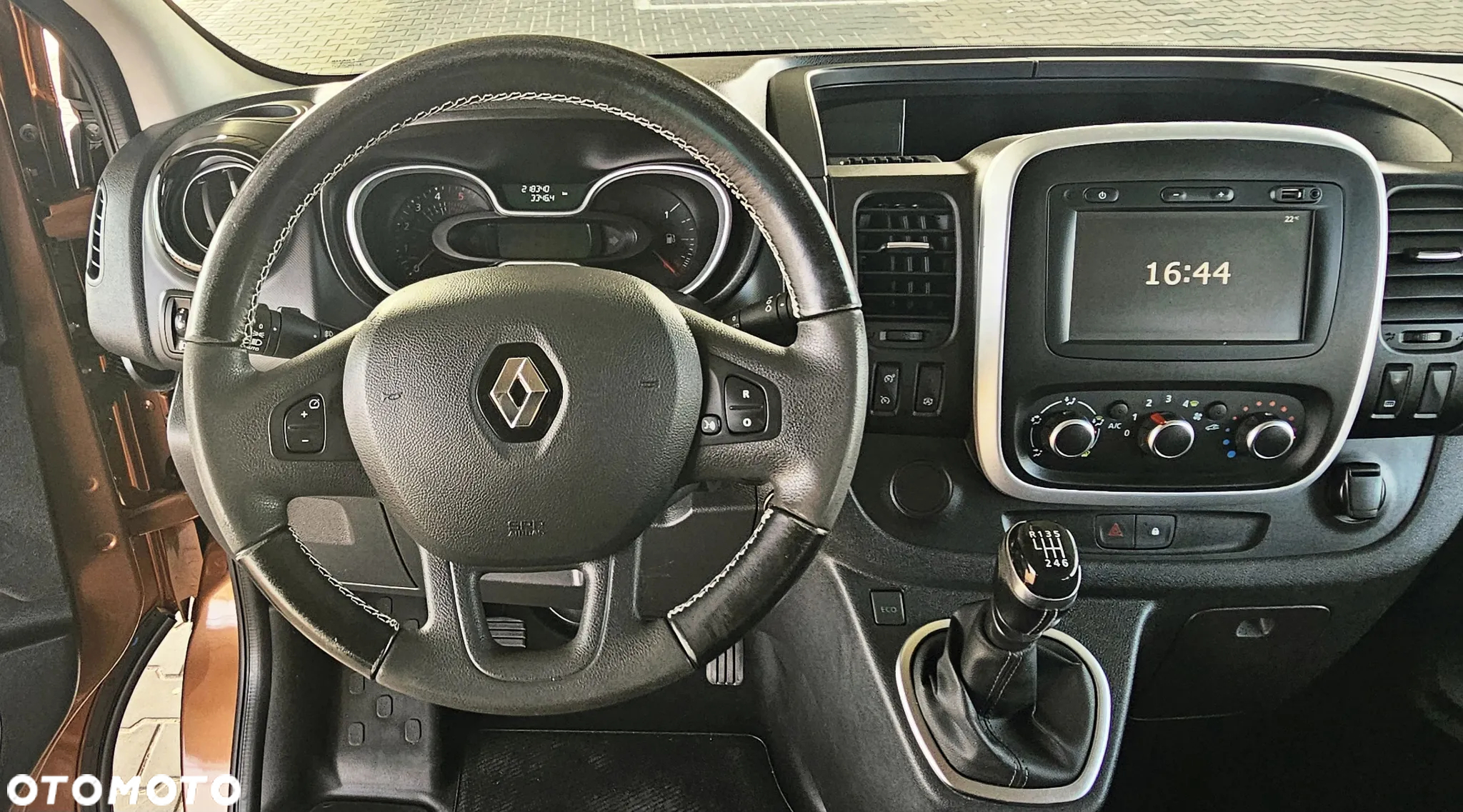 Renault Trafic Grand SpaceClass 2.0 dCi - 35