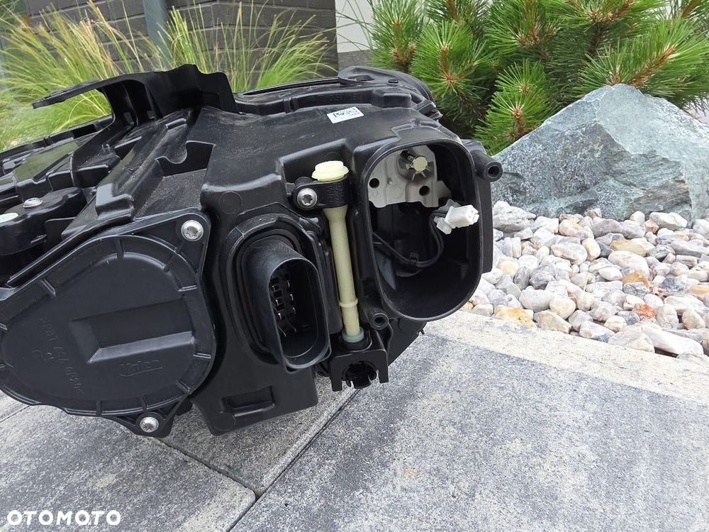 AUDI A3 S3 RS3 8V0 LIFT Lampa prawa przód Full Led Matrix 8V0941036 Valeo - 10