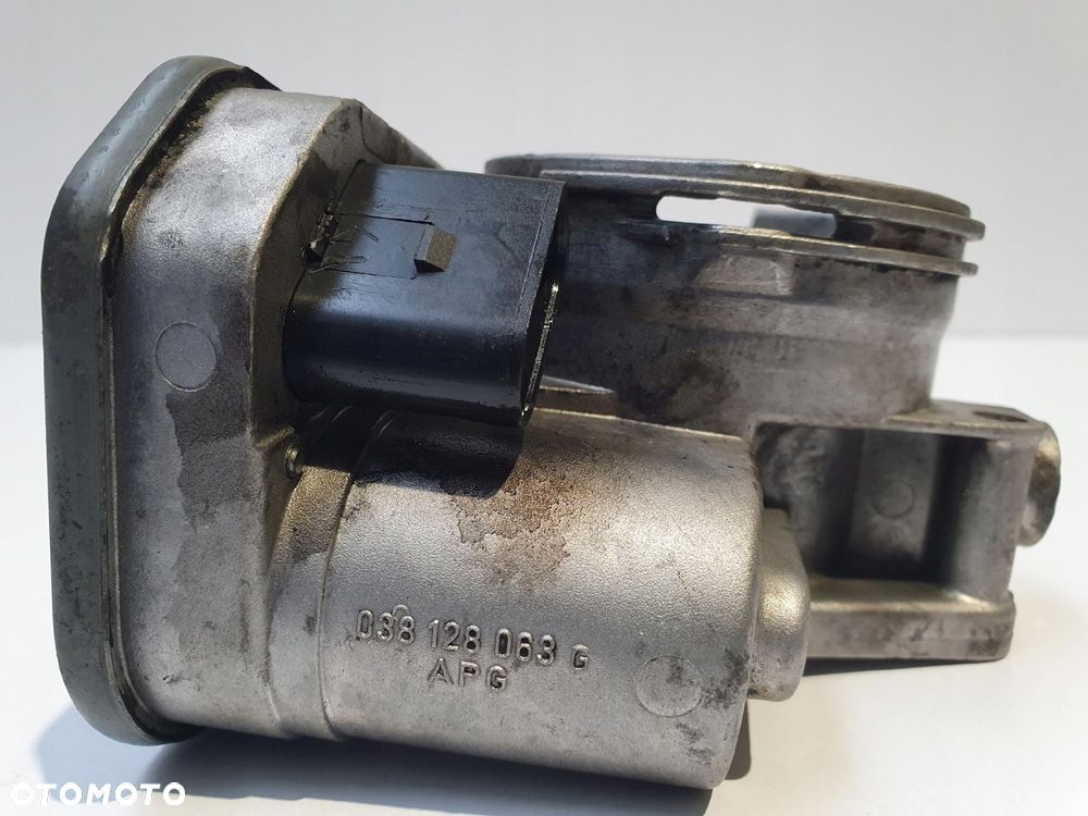 PRZEPUSTNICA VW Touran 1.9 TDI 038128063G - 7