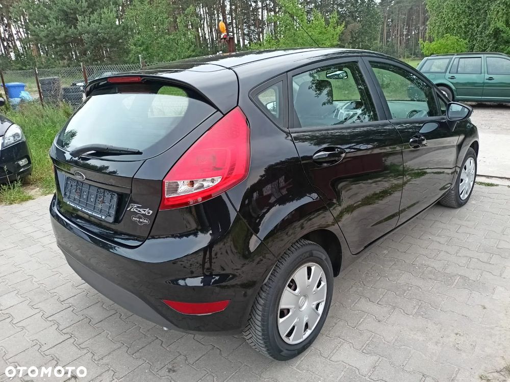 Ford Fiesta 1.25 Trend - 10