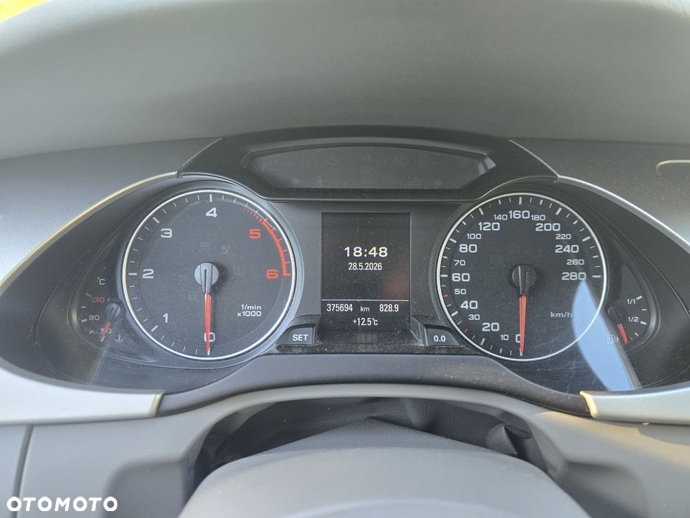 Audi A4 Avant - 8