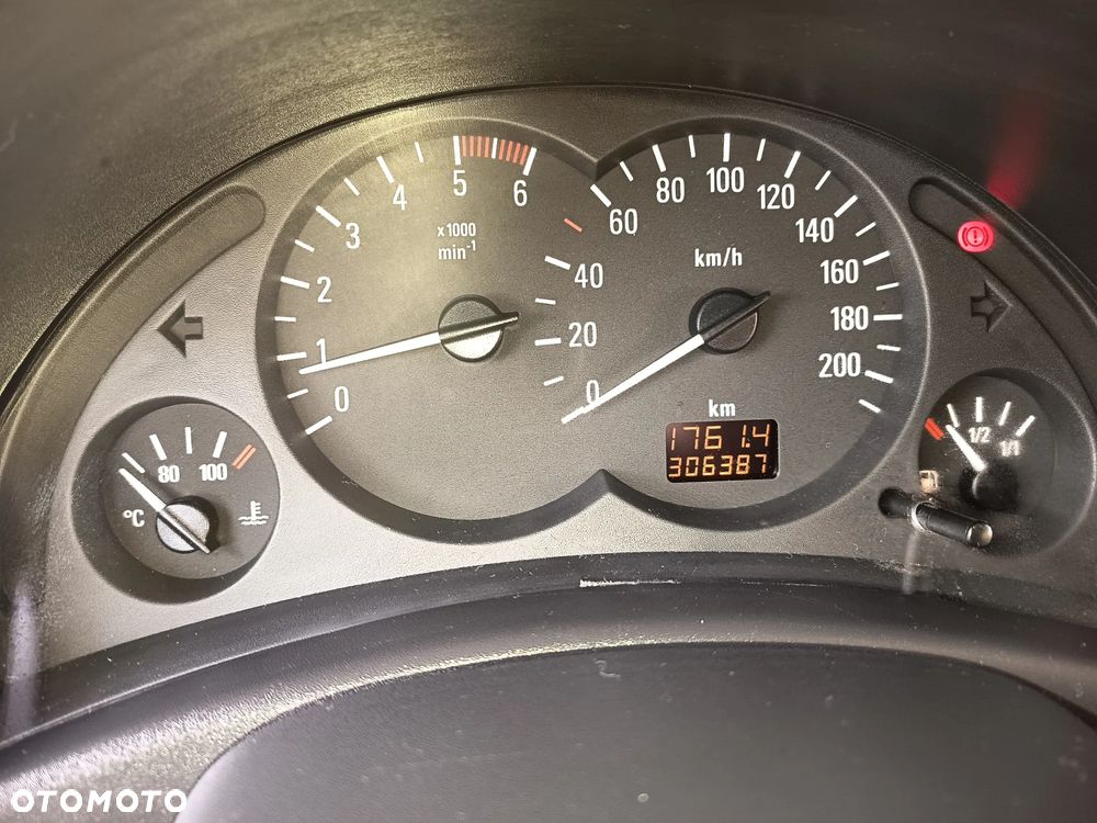 Opel Combo Tour 1.7 CDTI Arizona - 23