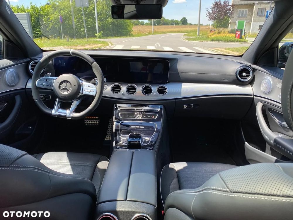 Mercedes-Benz Klasa E AMG 63 S 4Matic+ T 9G-TRONIC - 18