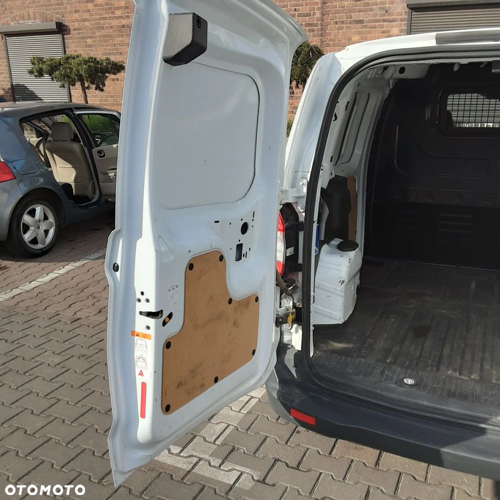 Ford Transit courier - 16