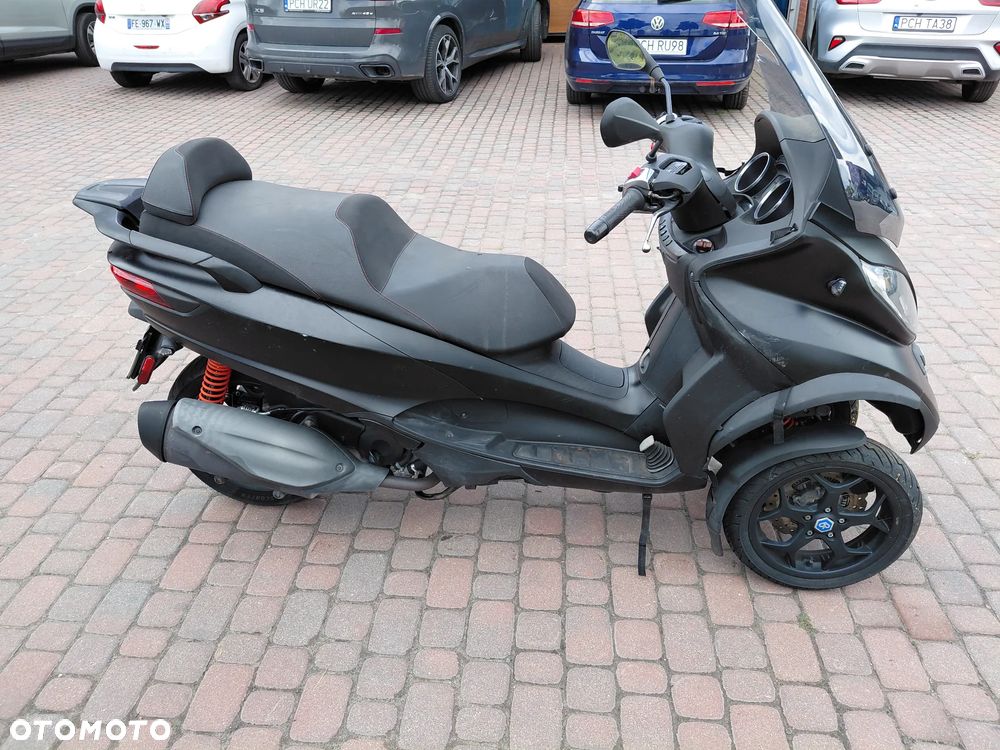 Piaggio MP-3 - 6
