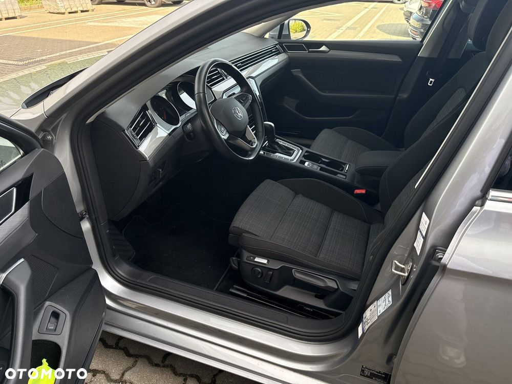 Volkswagen Passat Variant 2.0 TDI EVO Business DSG - 11