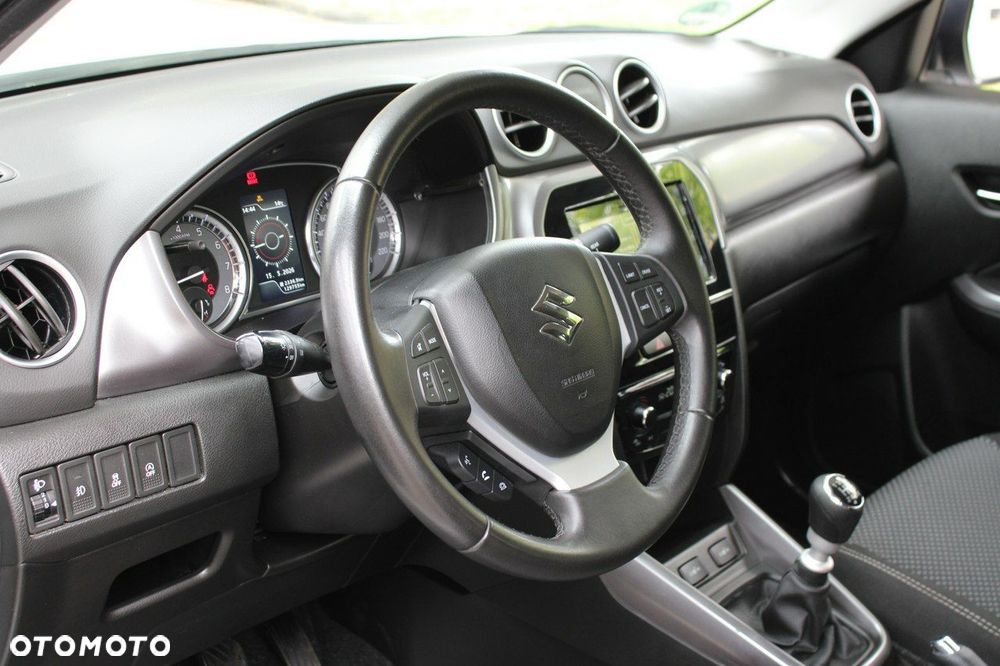 Suzuki Vitara 1.4 Boosterjet Premium 2WD - 25