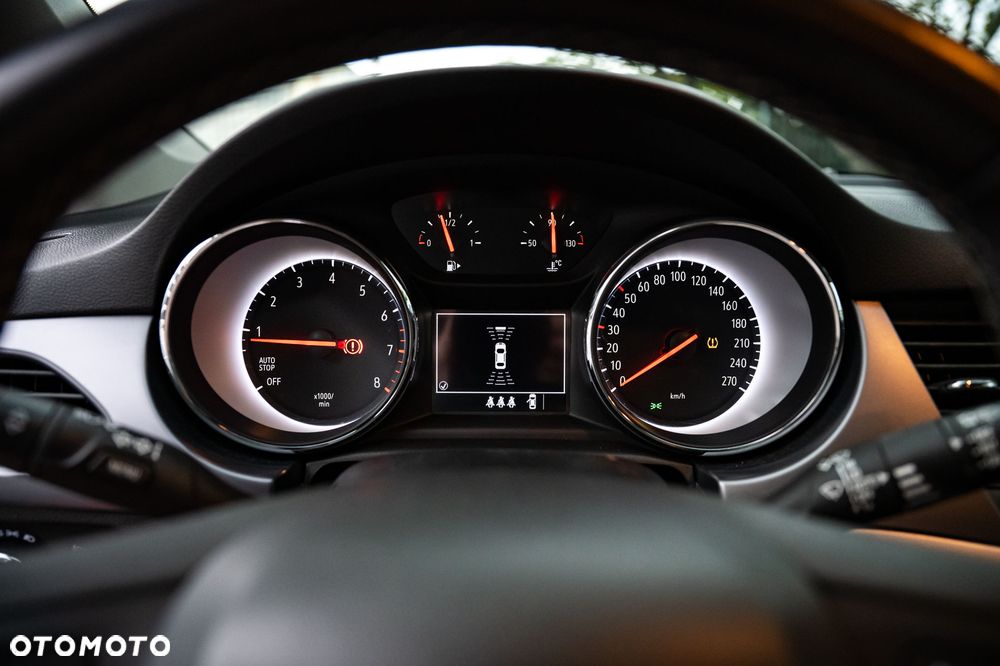 Opel Astra 1.4 Turbo Innovation - 14