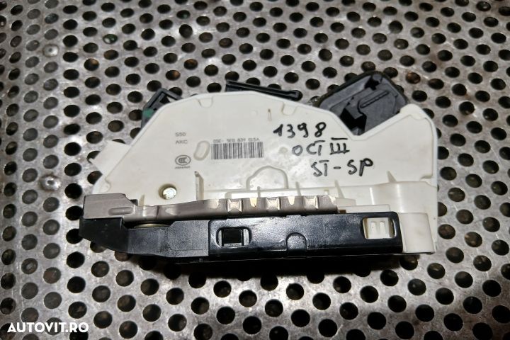 Broasca usa spate stanga 5E0839015A 5E0839015A Skoda Octavia 3 [2013 - 1