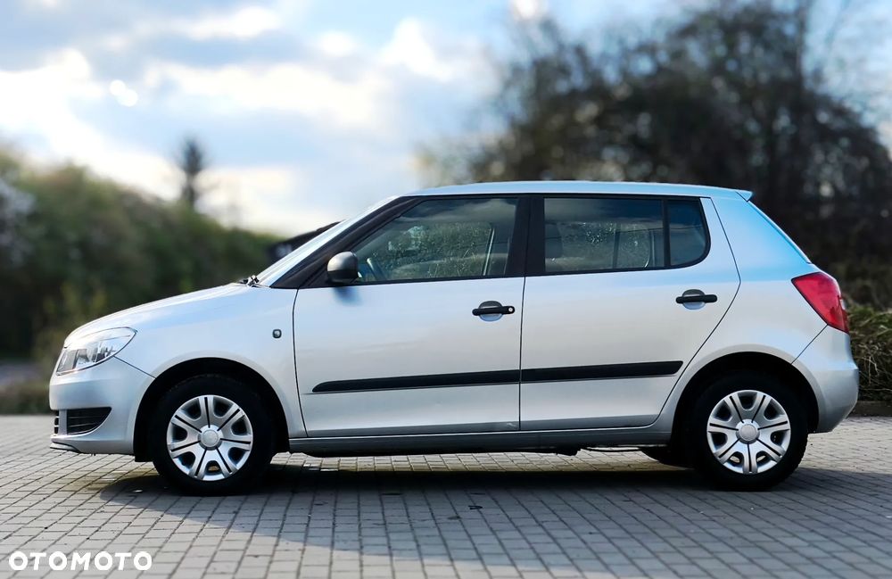 Skoda Fabia - 4