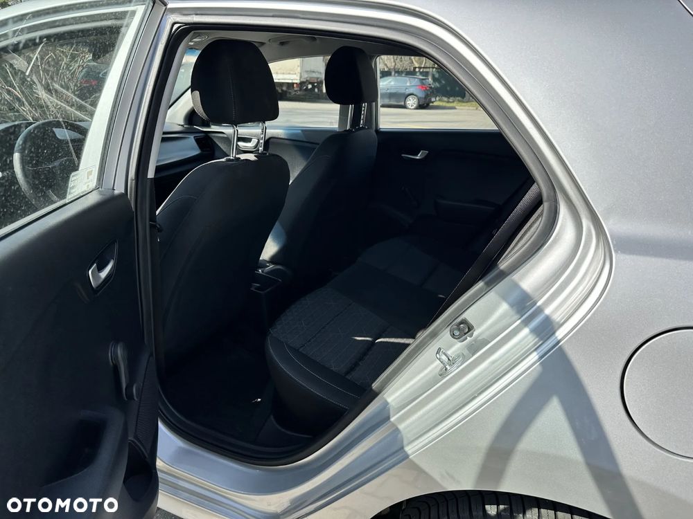 Kia Rio 1.2 M - 35