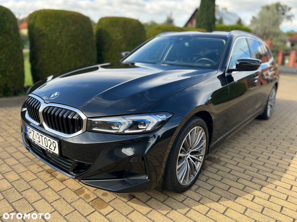 BMW Seria 3 320d xDrive Luxury Line sport - 13