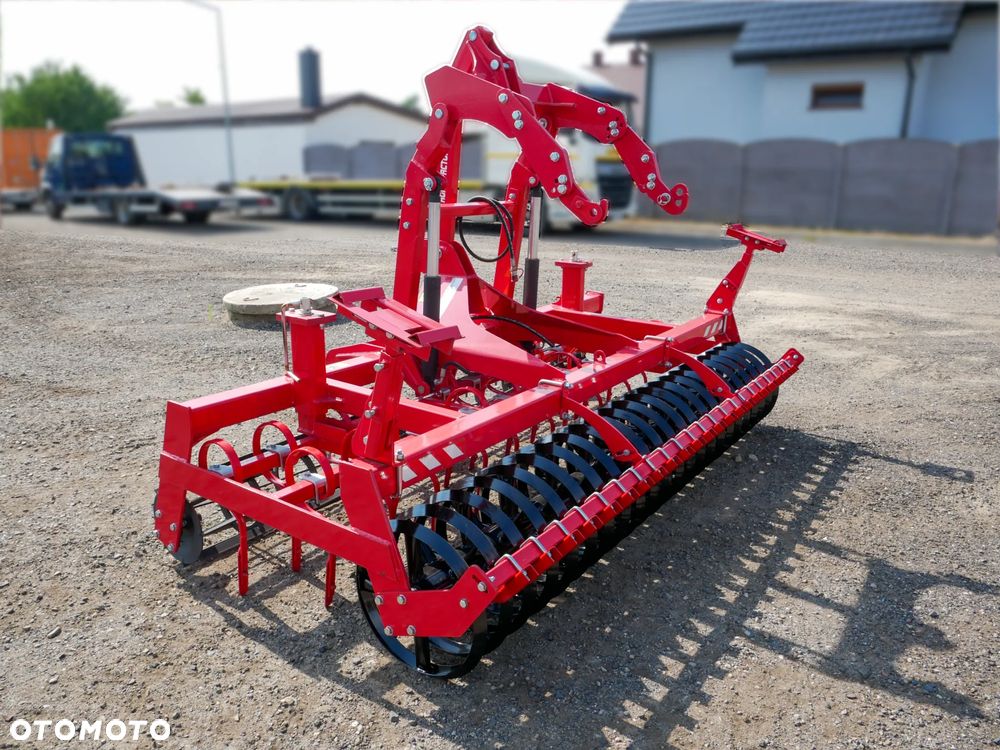 Agro Factory Agregaty uprawowo-siewne PAPUG 3m - 6