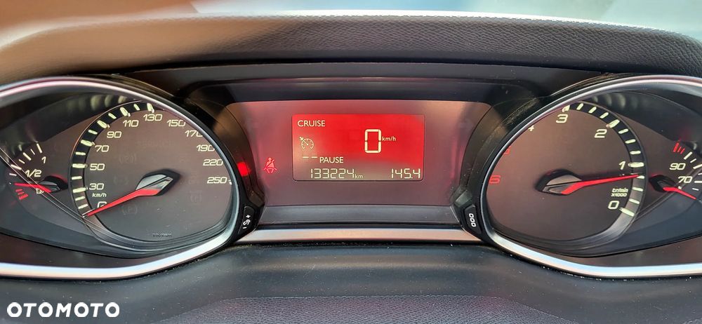 Peugeot 308 BlueHDi 120 Stop & Start Allure - 29