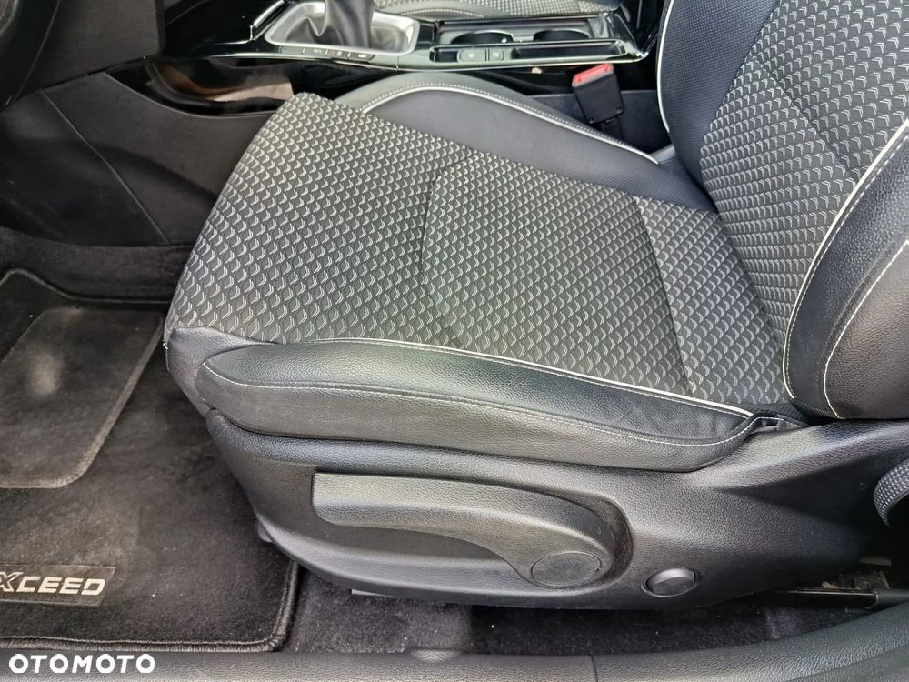 Kia XCeed 1.5 T-GDI L Business Line - 11