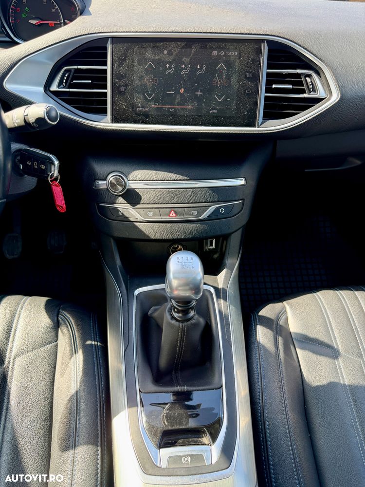 Peugeot 308 PureTech 130 GPF Stop & Start Allure Pack - 8