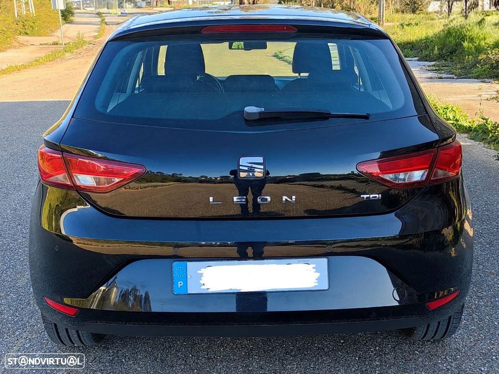 SEAT Leon 1.6 TDI DPF S&S Style - 4