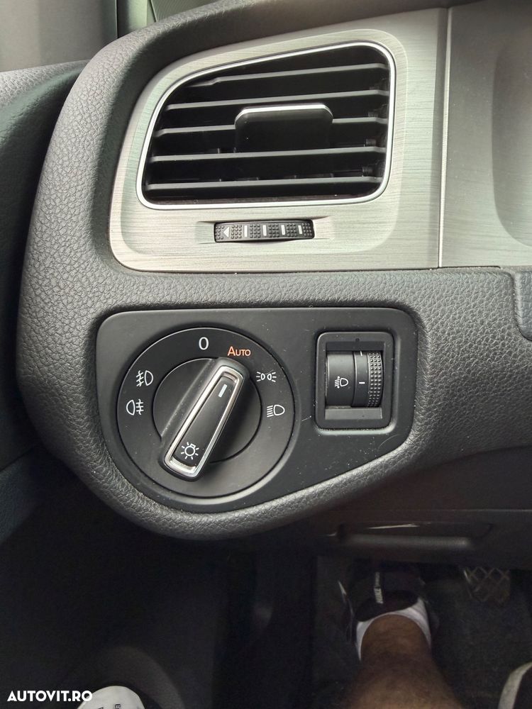 VOLKSWAGEN Golf 2015 — imagine 16